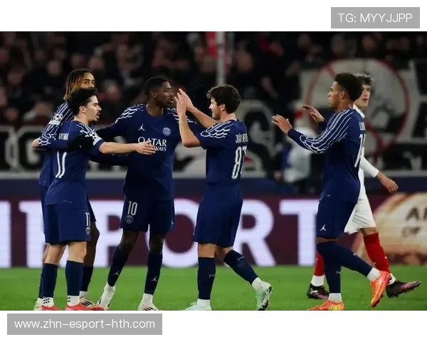 巴黎中场调度精准，法甲头名竞争持续白热化